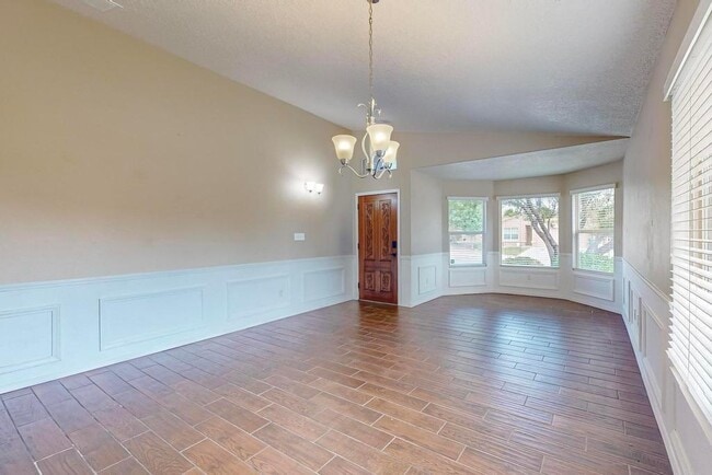 Building Photo - 1131 Desert Sunflower Dr NE