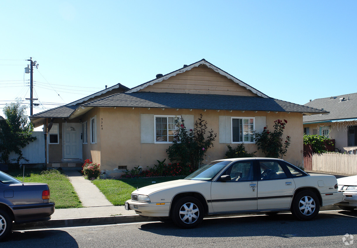 Primary Photo - 5345-5347 Roland Way