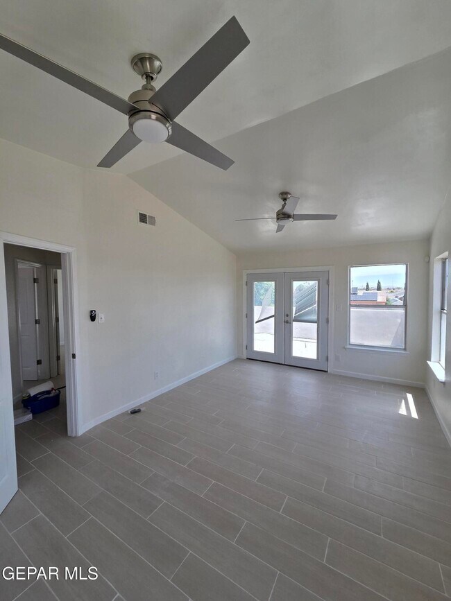 Foto del edificio - 3674 Deer Grass Cir