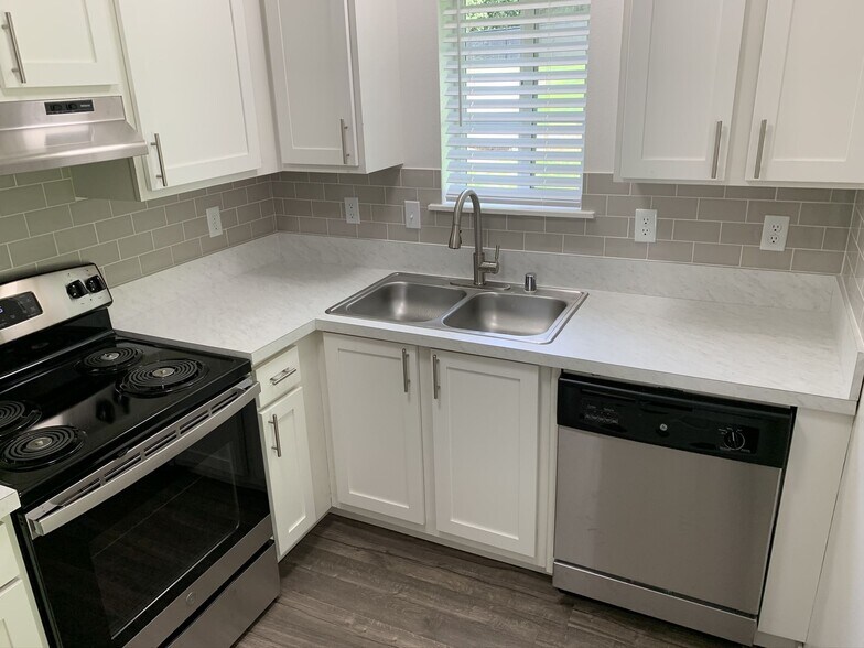 THE VILLAS AT PORTAGE CREEK