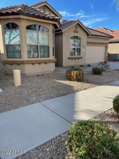 Building Photo - 2413 W Red Range Way