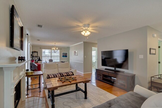 Foto del edificio - 231 Parkview Ct