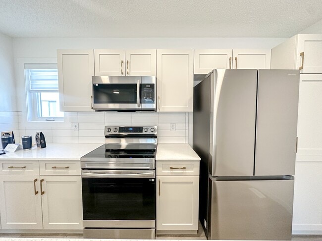 Building Photo - 1025 Secord Promenade
