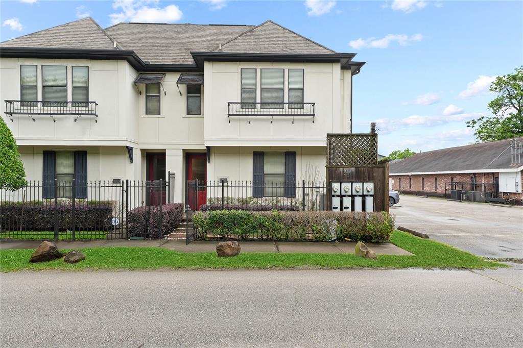 2305 Bastrop St Unit A, Houston, TX 77004 Condo for Rent in Houston, TX