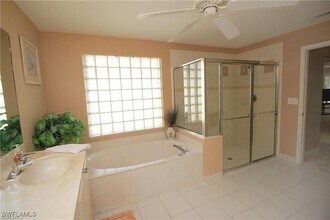 Building Photo - 2322 Butterfly Palm Dr