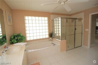 Building Photo - 2322 Butterfly Palm Dr