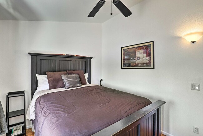 Foto del edificio - 4859 S Lincoln Ridge Dr