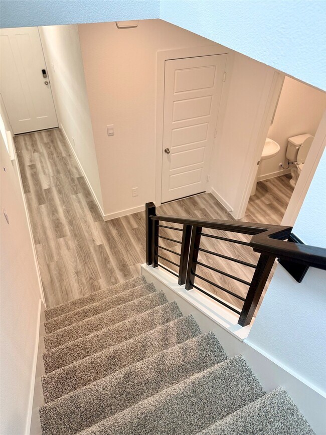 Foto del edificio - 2911 Needham Gdn Ln