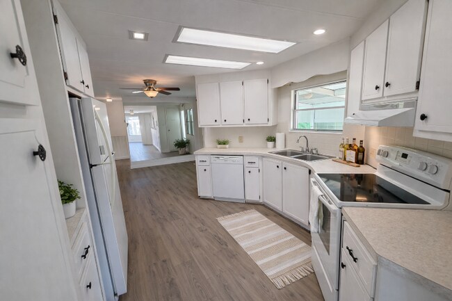 Foto del edificio - 204 52nd Ave Terrace E