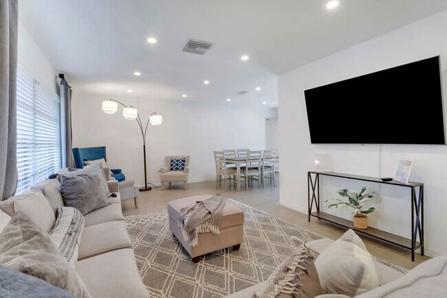 Foto del edificio - 1514 Forest Lakes Blvd