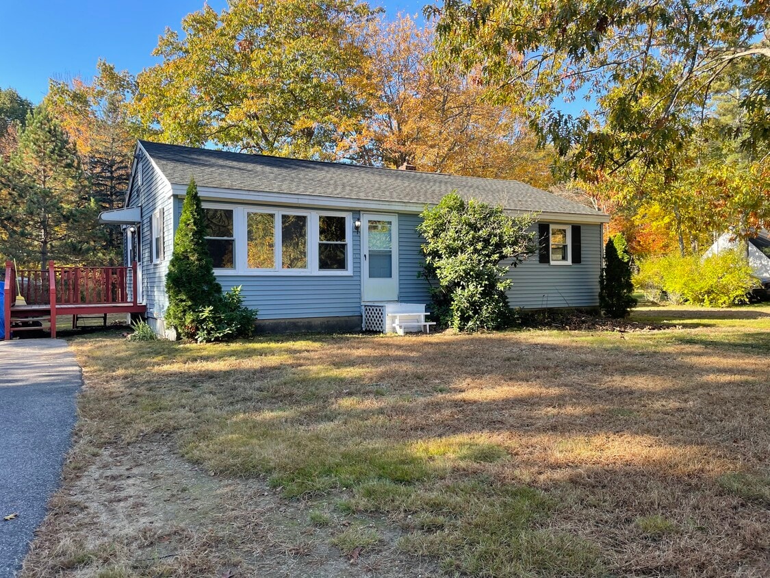 Primary Photo - 139 Buck St