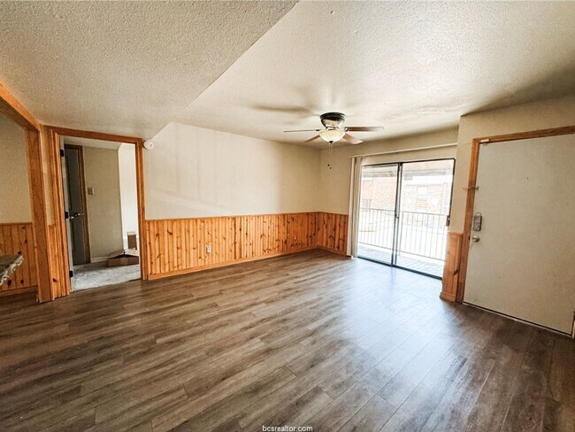 Foto del edificio - Adorable 2/2 Condo Available For Immediate...