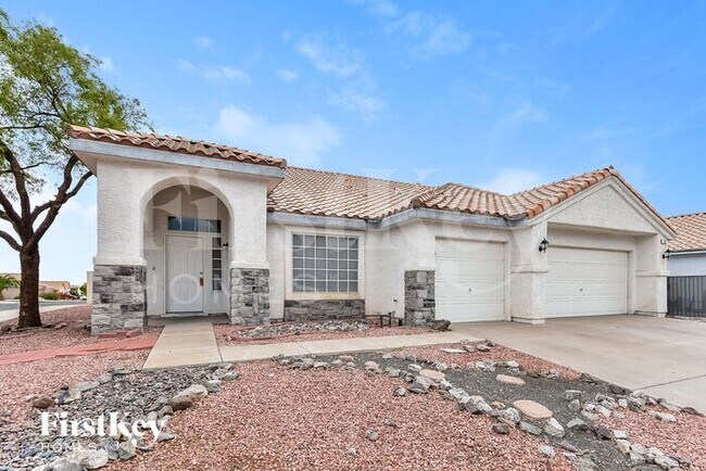 Foto del edificio - 207 E Tamarack Dr