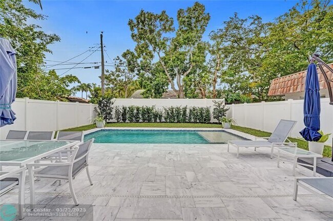 Foto del edificio - 1280 NE 40th St