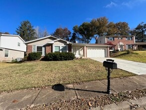 Building Photo - 4945 Lockbriar Ct