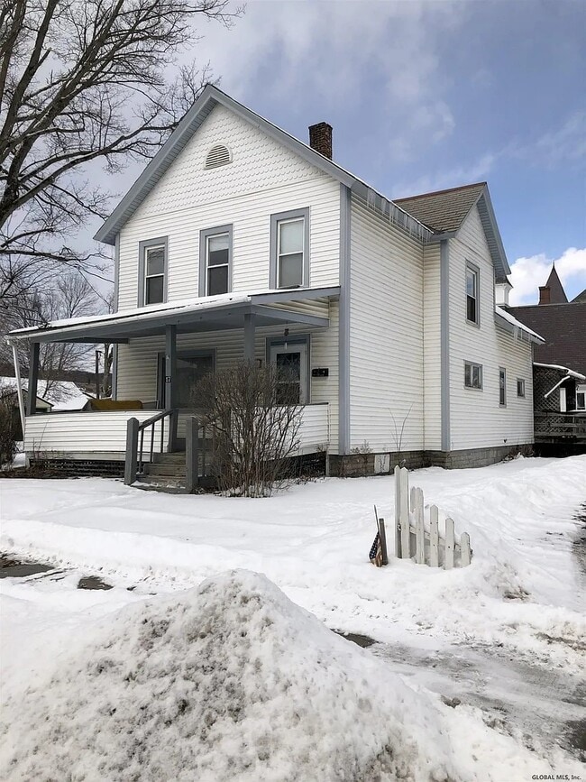 Foto del edificio - 17 Potter Ave