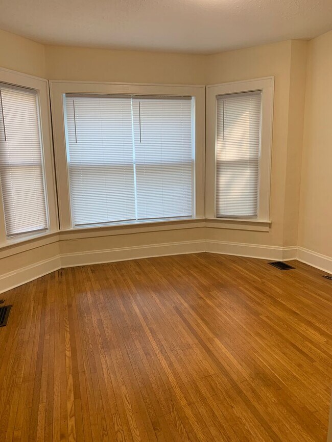 Foto del edificio - 505-505 1/2 Clinton St