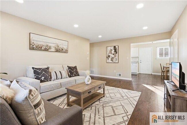 Foto del edificio - 609 N Oaks Blvd