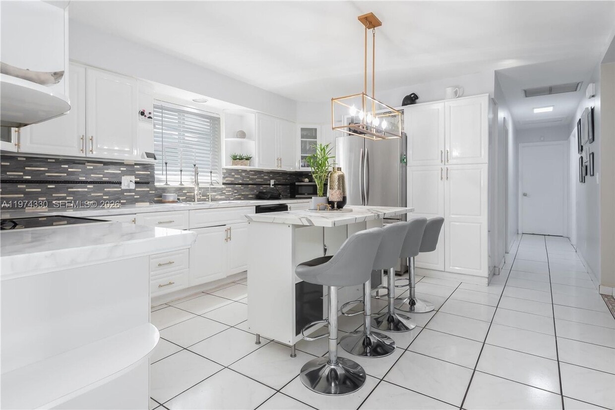 Photo - 5640 Hayes Street 5640, Hollywood, FL 33021