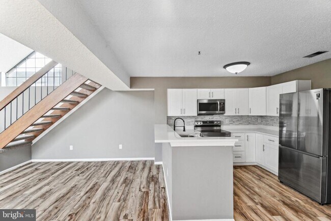 Foto del edificio - 14114 Lauren Ln