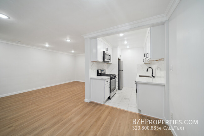 Building Photo - Brand New Renovated 1Bedroom 1Bathroom In ...