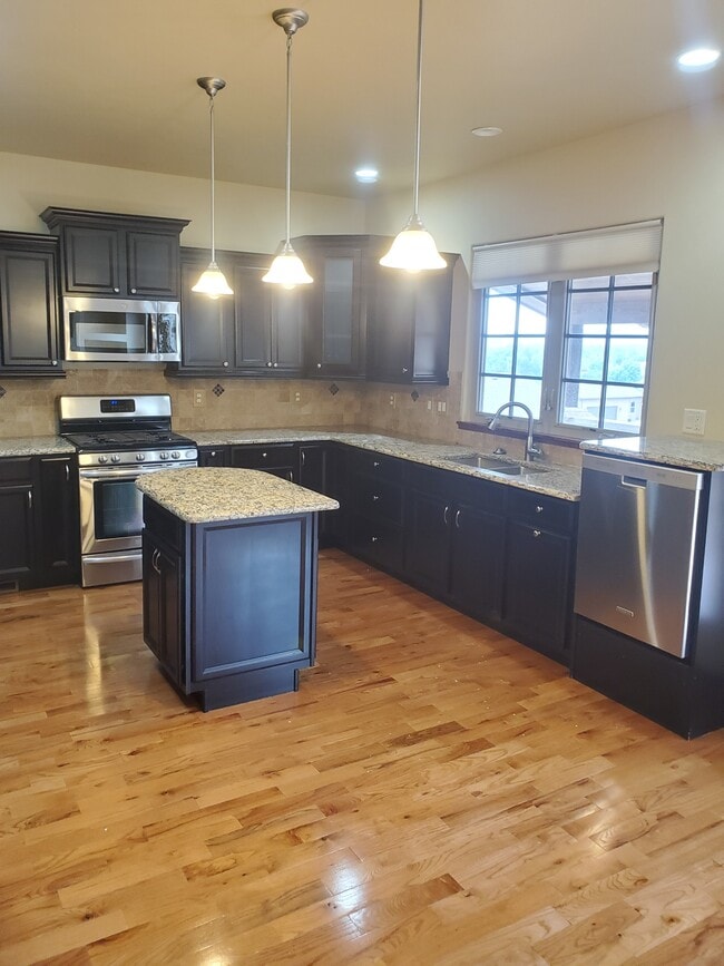 2061 S Broadway photo'