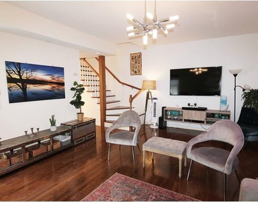 Foto del edificio - 10 Maple Ridge Dr