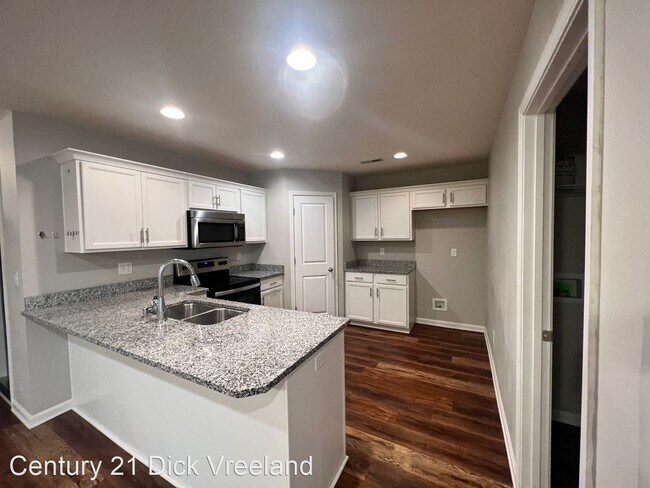 Foto del edificio - 2 br, 2 bath House - 8218 Arbor Meadow Way