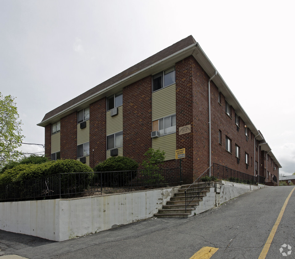 Primary Photo - Franklin Terrace