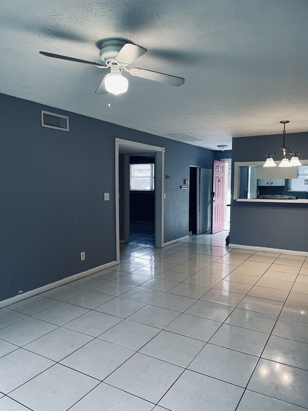 4836 Atlantic Blvd Unit 107, Jacksonville, FL 32207 Condo for Rent in Jacksonville, FL