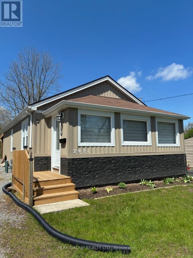 Building Photo - 2921 Portage Rd