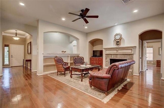Building Photo - 1616 Ponderosa Dr