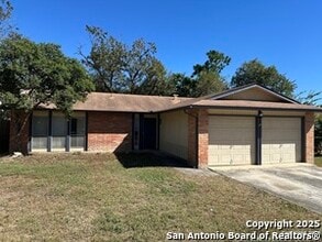 Building Photo - 4735 El Vedado St