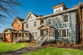 Building Photo - 1014 9th Ave