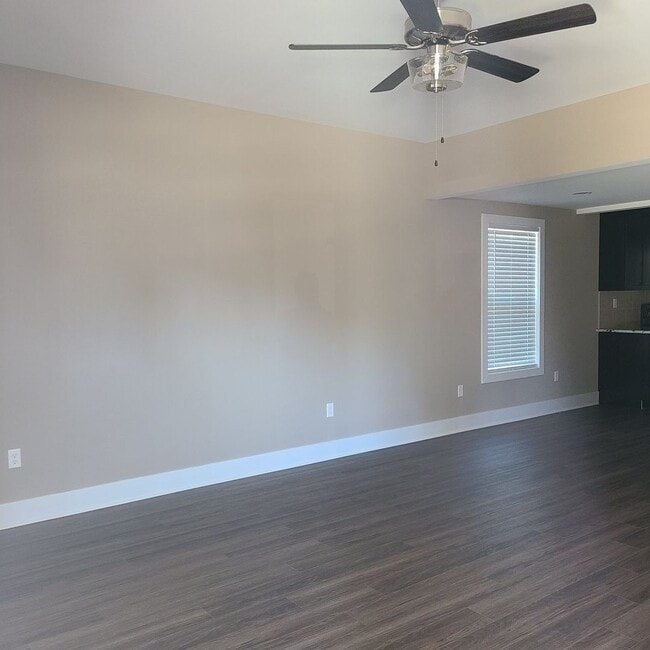 Building Photo - Stonehaven Subdivision - 3BR, 3BA SFH