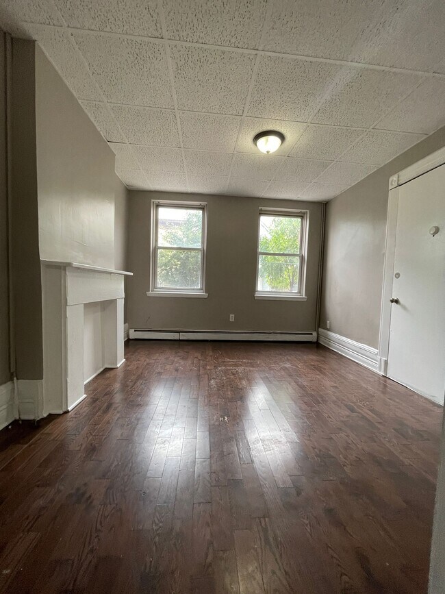 Building Photo - 3807 Palisade Ave