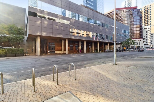 Building Photo - 210 Lavaca St