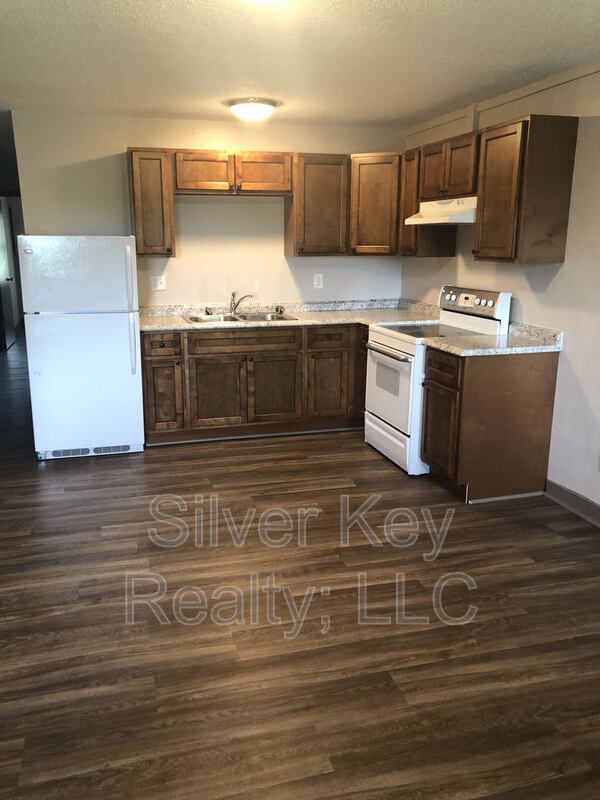 Foto del edificio - 1426-1432 Niles Ferry Rd