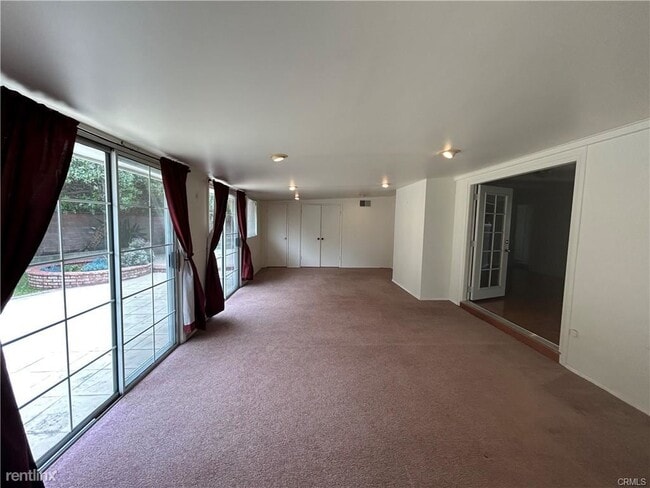 Building Photo - 3 br, 2 bath House - 622 N Leaf Ave