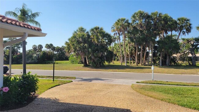 Foto del edificio - 2942 Tuckerstown Dr