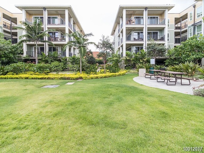 Building Photo - Ka Malanai 3-bedroom 2-bath Corner Unit in...