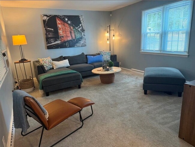 Building Photo - 3126 East Ave