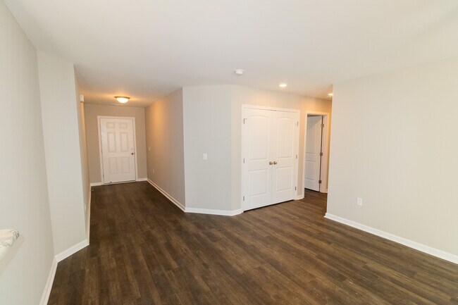 Foto del edificio - 123 Callaway Cres