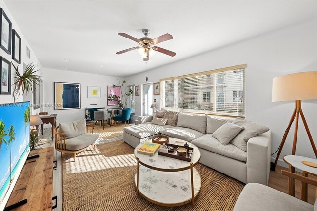 Foto del edificio - 1120 Venetian Way