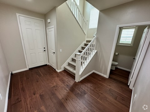 Building Photo - 354 Golden Bear Ln