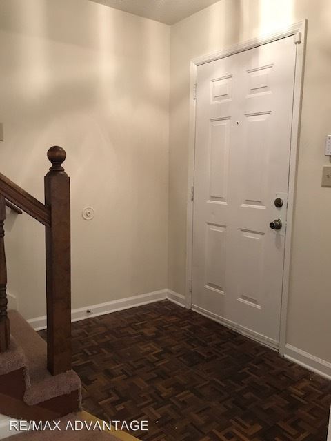 Building Photo - 5882 Sheldon Ct
