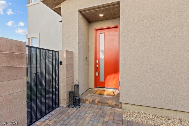 Building Photo - 692 Echelon St