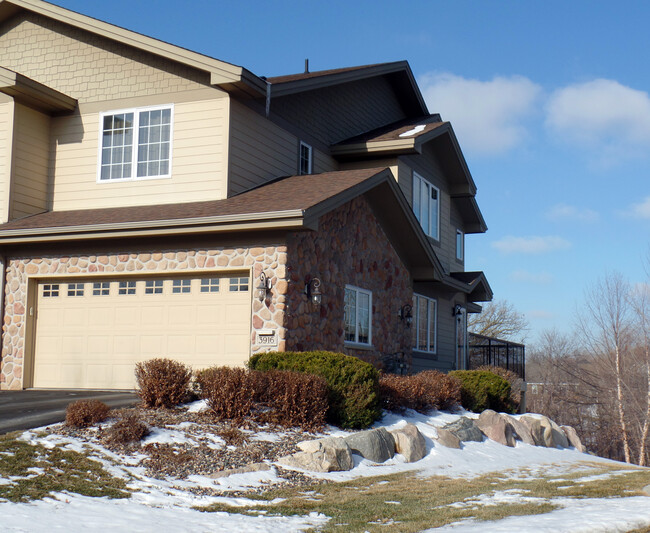 Building Photo - 3916 Raspberry Ridge RD NW