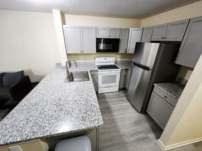 Foto del edificio - 1348 Hunters Rd
