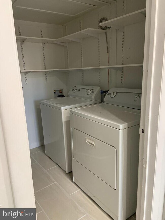 Foto del edificio - 2903 Pheasant Ln